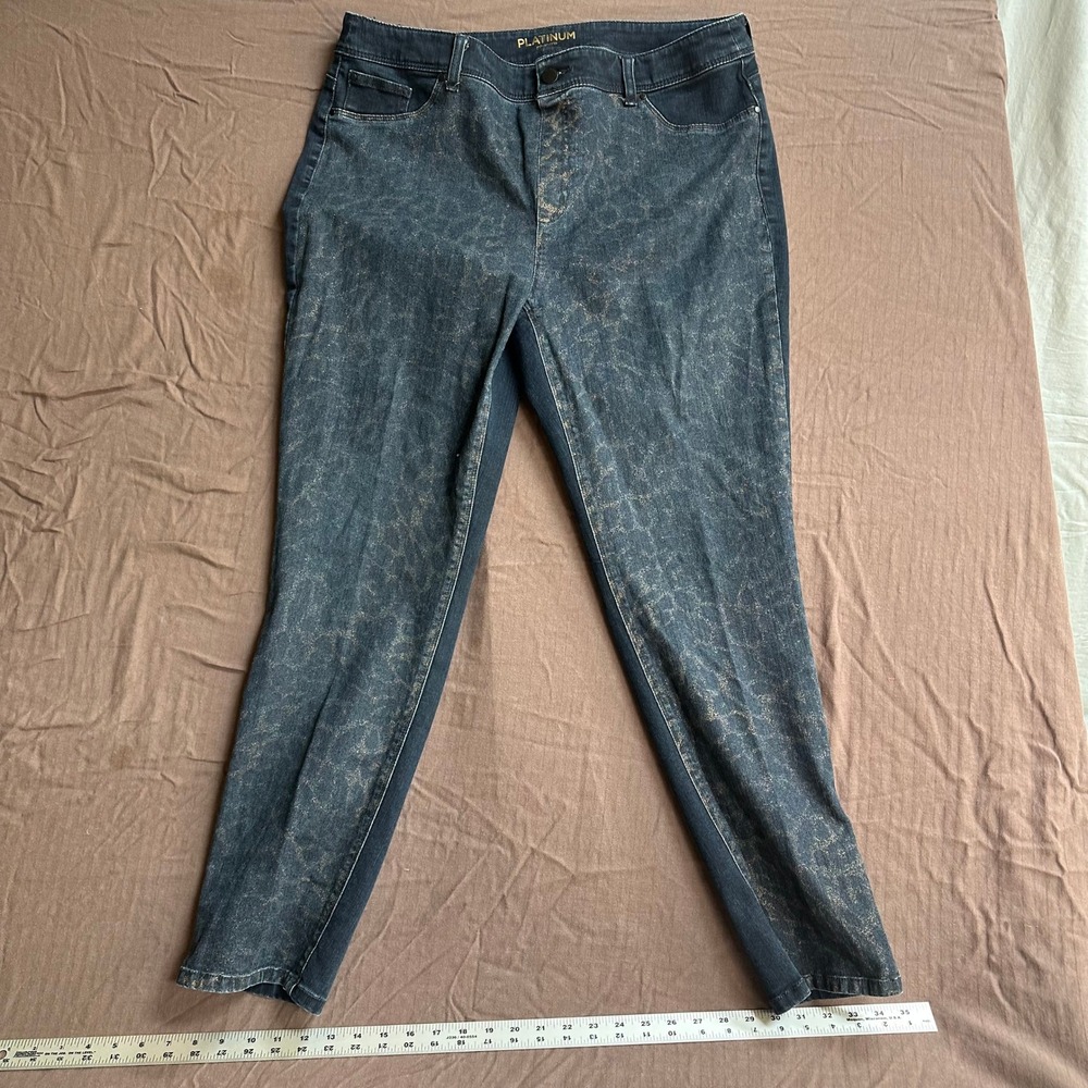 Chico's Platinum Women's Jeans Gold Animal Print Stretch‎ Denim Pants Size 3